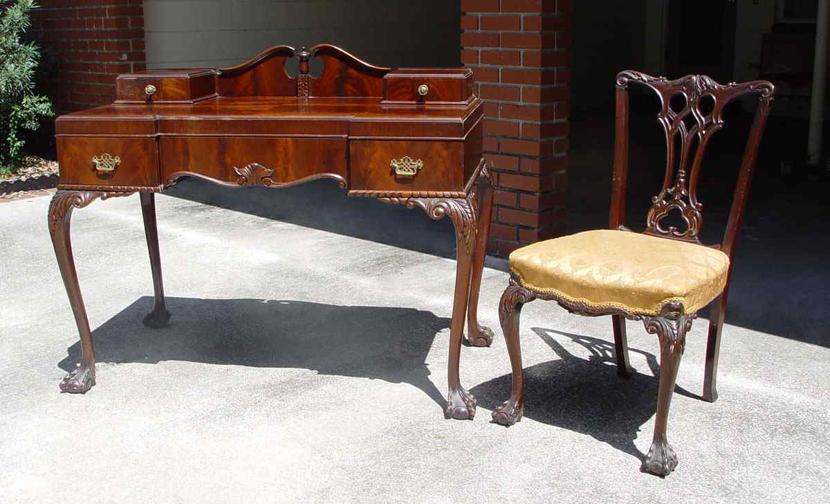 MAHOGANY CHIPPENDALE STYLE DESK AND CHAIR To include 1 Desk