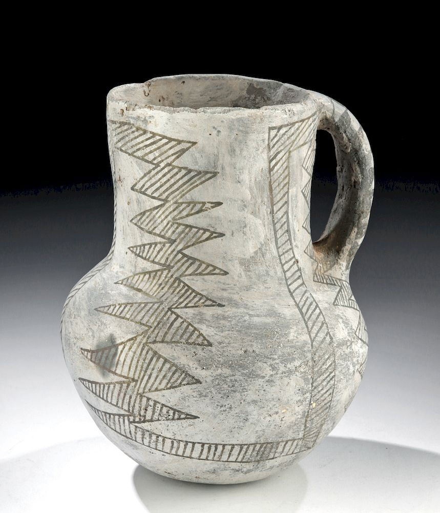 Anasazi Chaco Black on White Pottery Pitcher Native American Southwestern