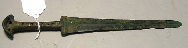 A Luristani Bronze Age daggerIran 500 800 BC The 10