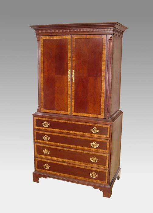 HICKORY WHITE BLINDFRONT ENTERTAINMENT CABINET Top with dentil molding Polished