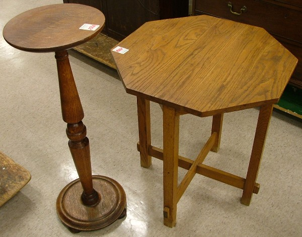 AN OAK LAMP TABLE AND PLANT STAND American early 20th