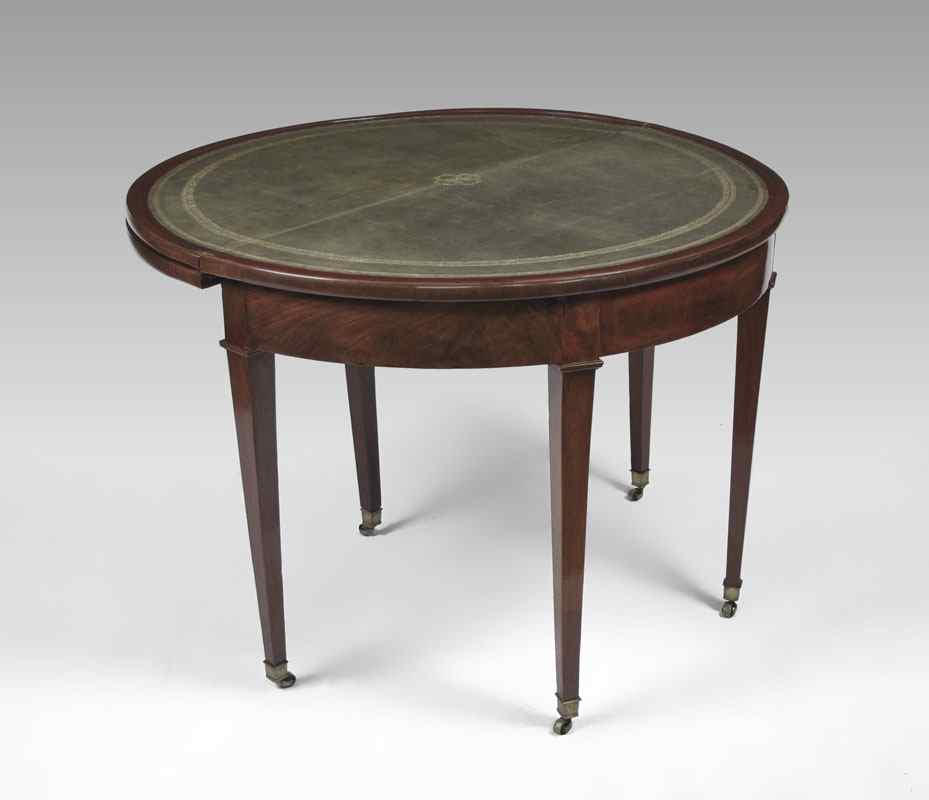 SHERATON STYLE DOUBLE TOP MAHOGANY GAME TABLE Double hinged top