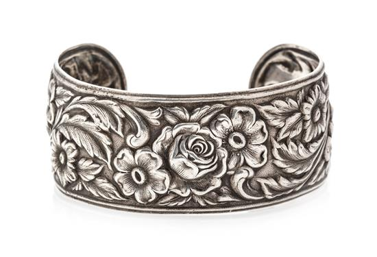 Sale 433 Lot 820 A Vintage Sterling Silver Floral Motif