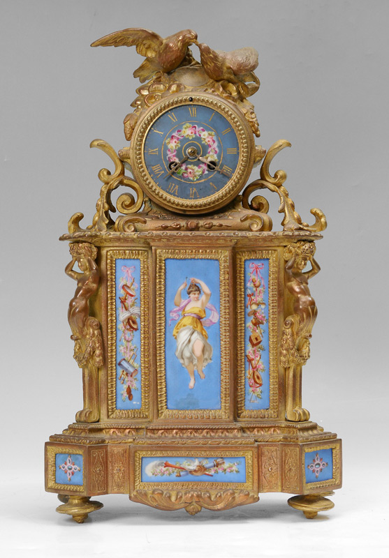 FRENCH FIGURAL GILT METAL MANTLE CLOCK Gilt metal case finial