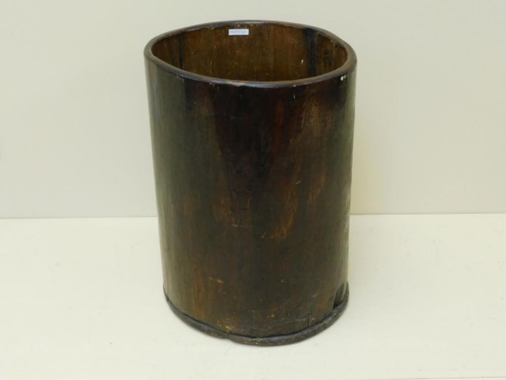 EARLY NEW ENGLAND HORNBEAM BARREL 19TH C Hollowed pine tree