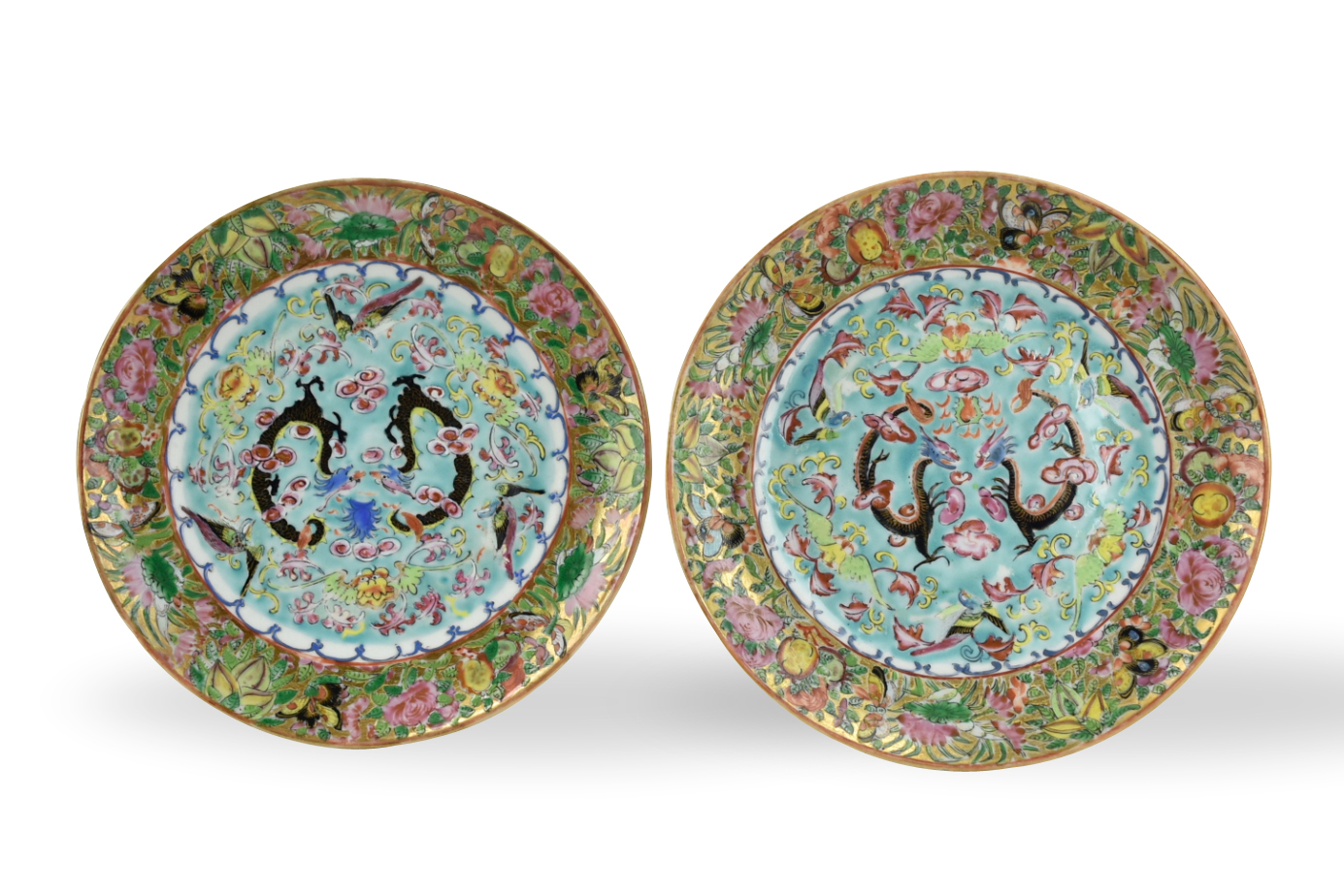 Chinese 19th C a pair of Chinese porcelain plates with