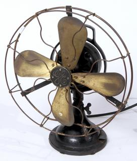 Electric desk fan by General Electric 13 cage working condition