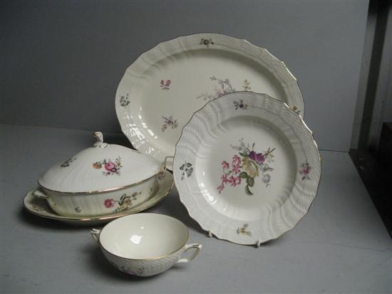 Extensive Royal Copenhagen dinner service the gilt rims with shaped