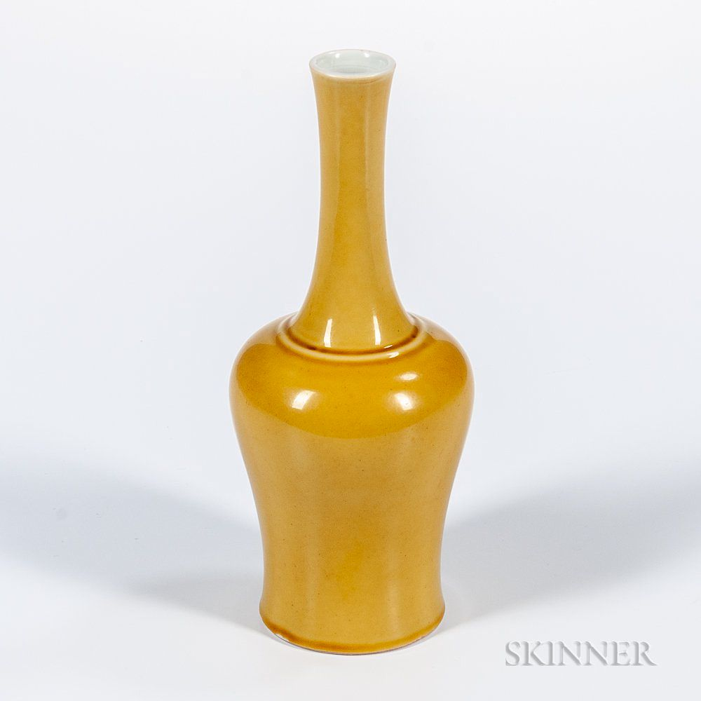 Yellow glazed Vase Yellow glazed Vase China baluster with S