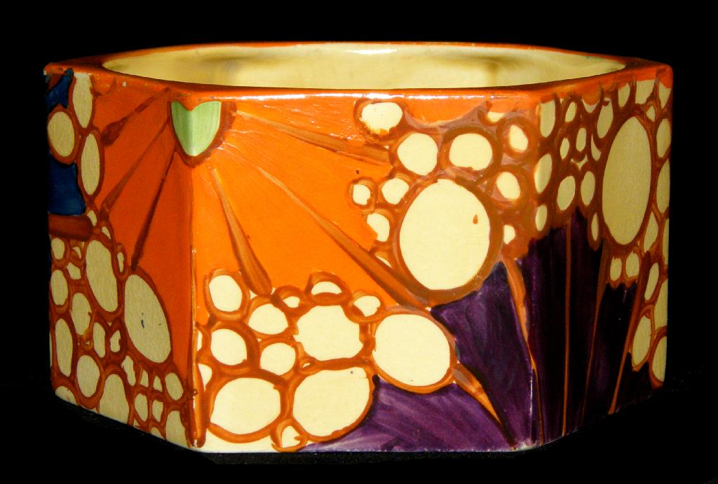 Broth Fantasque Eve shape hexagonal bulb bowl gold printed back