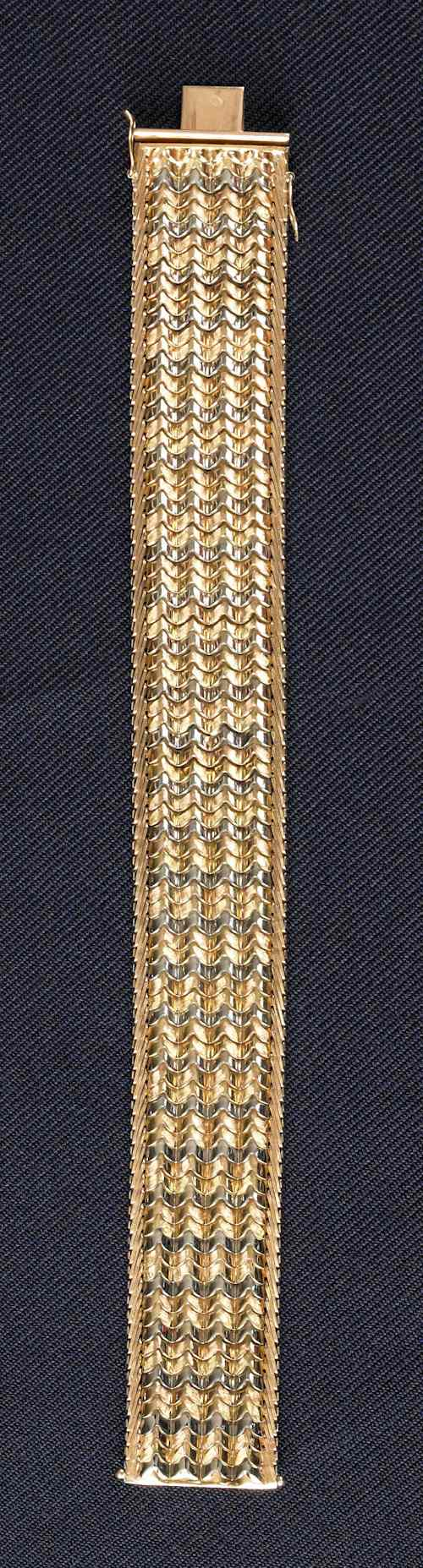 18K multi tone gold wide bracelet 37 7 dwt