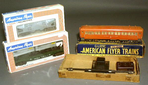 Three American Flyer cars w operating track and switch passenger