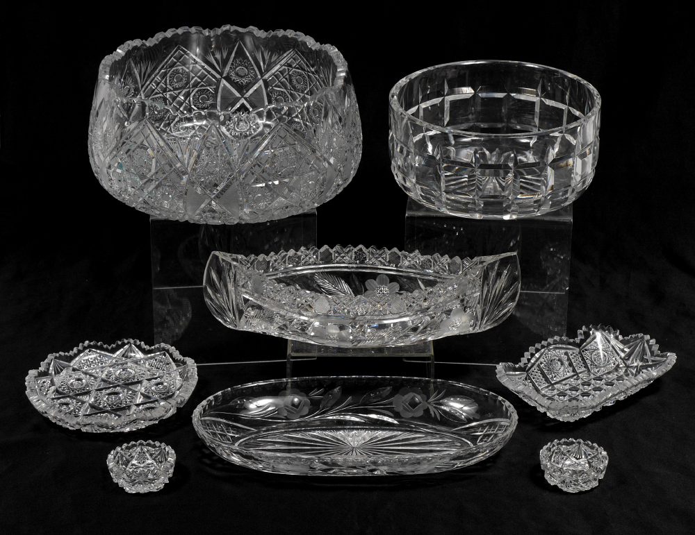 9 PIECE COLLECTION OF CUT GLASS An assembled collection of