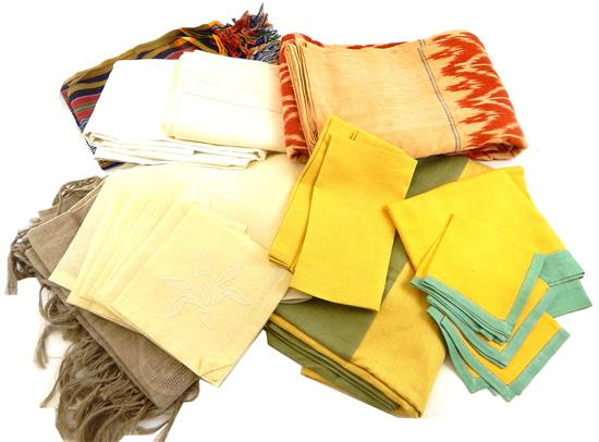 TEXTILES Table linens twenty two pieces vintage Porthault tablecloth and