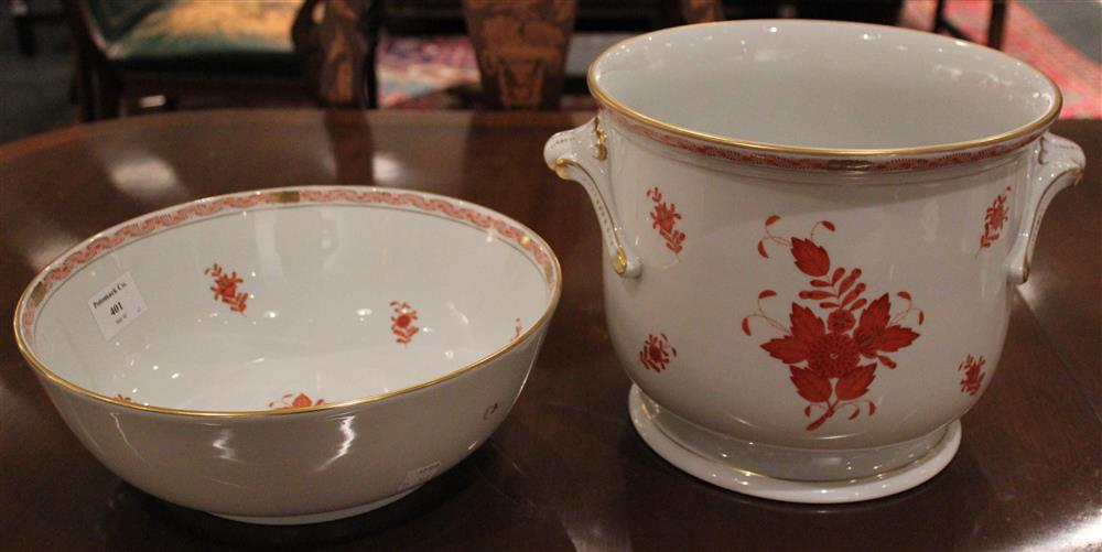 A COLLECTION OF HEREND PORCELAIN IN THE CHINESE BOUQUET RUST