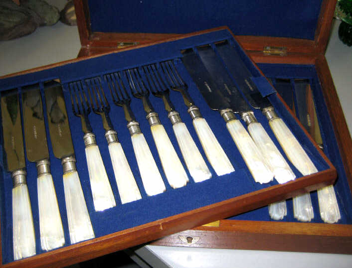 SHEFFIELD PLATED SILVER FRUIT DESSERT SET J B S circa