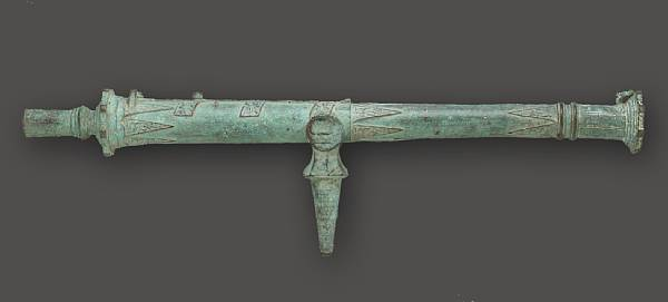 A large bronze lantaka The 36 1 2 inch cannon