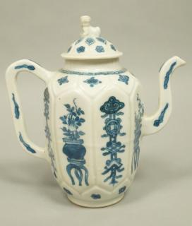 Chinese Porcelain Blue White Teapot Circa Kangxi Period Octagonal faceted