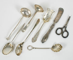 Sterling silver spoons ladles butter knife etc Total weight 5