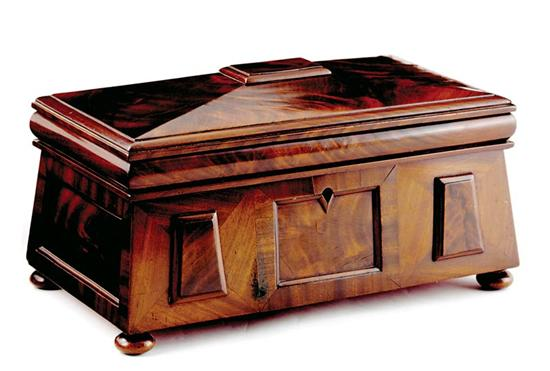 Regency mahogany tea caddy early 19th century casket form with