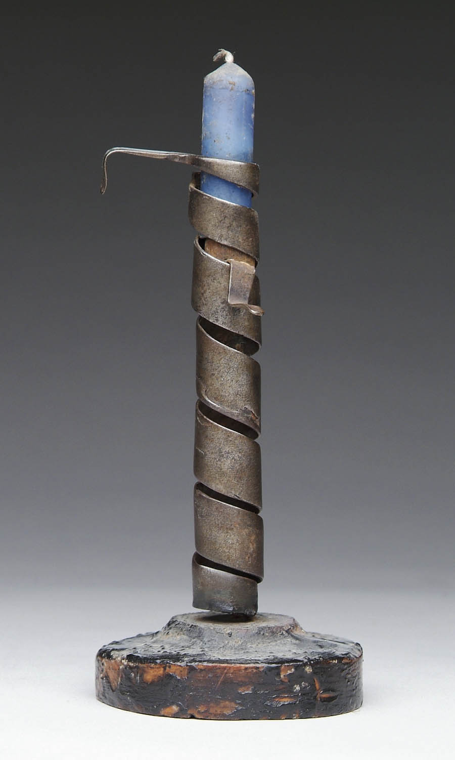 GOOD SPIRAL WOOD BASED CANDLEHOLDER 18th Century Round wood base