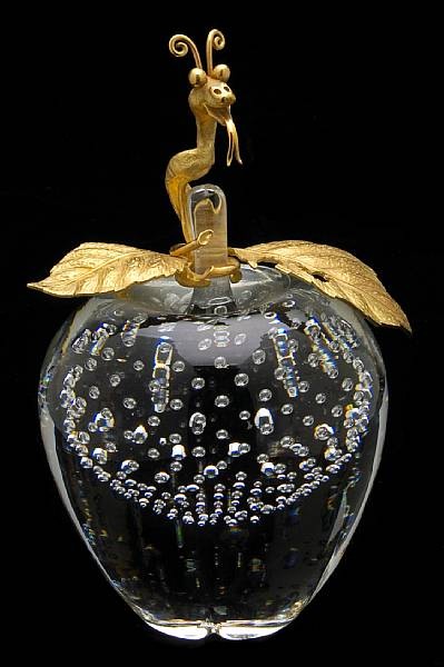 A Steuben glass and eighteen karat gold sculpture Apple of