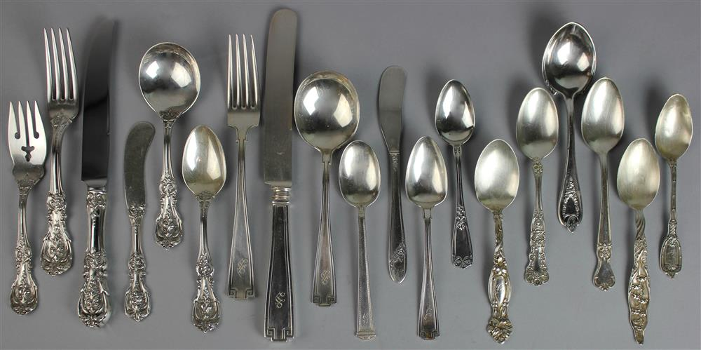 REED AND BARTON FRANCIS I PART FLATWARE SERVICE AND 18