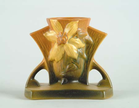 ROSEVILLE CLEMATIS HANDLED VASE Shape No 192 Roseville mark in