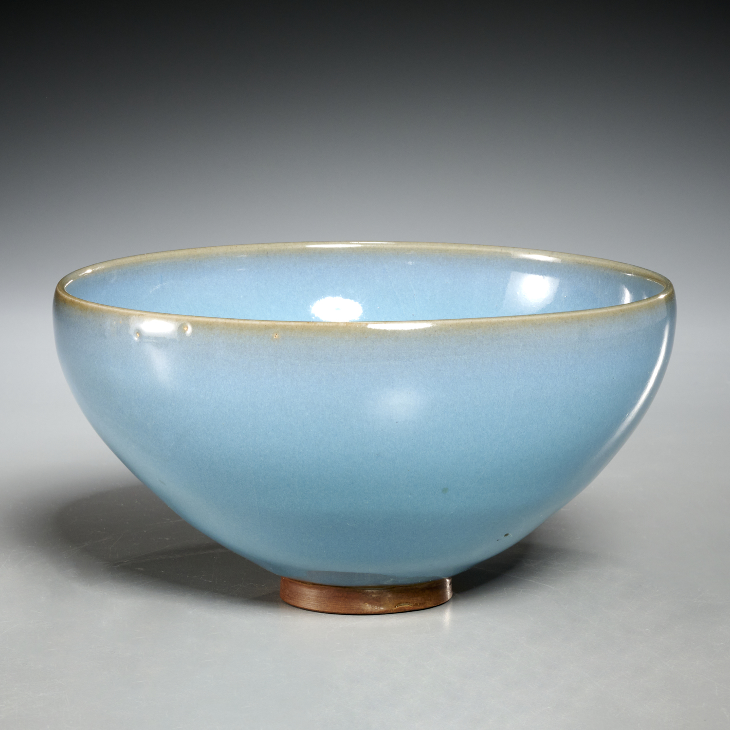 CHINESE JUNYAO STYLE BUBBLE BOWL Song Yuan style and possibly