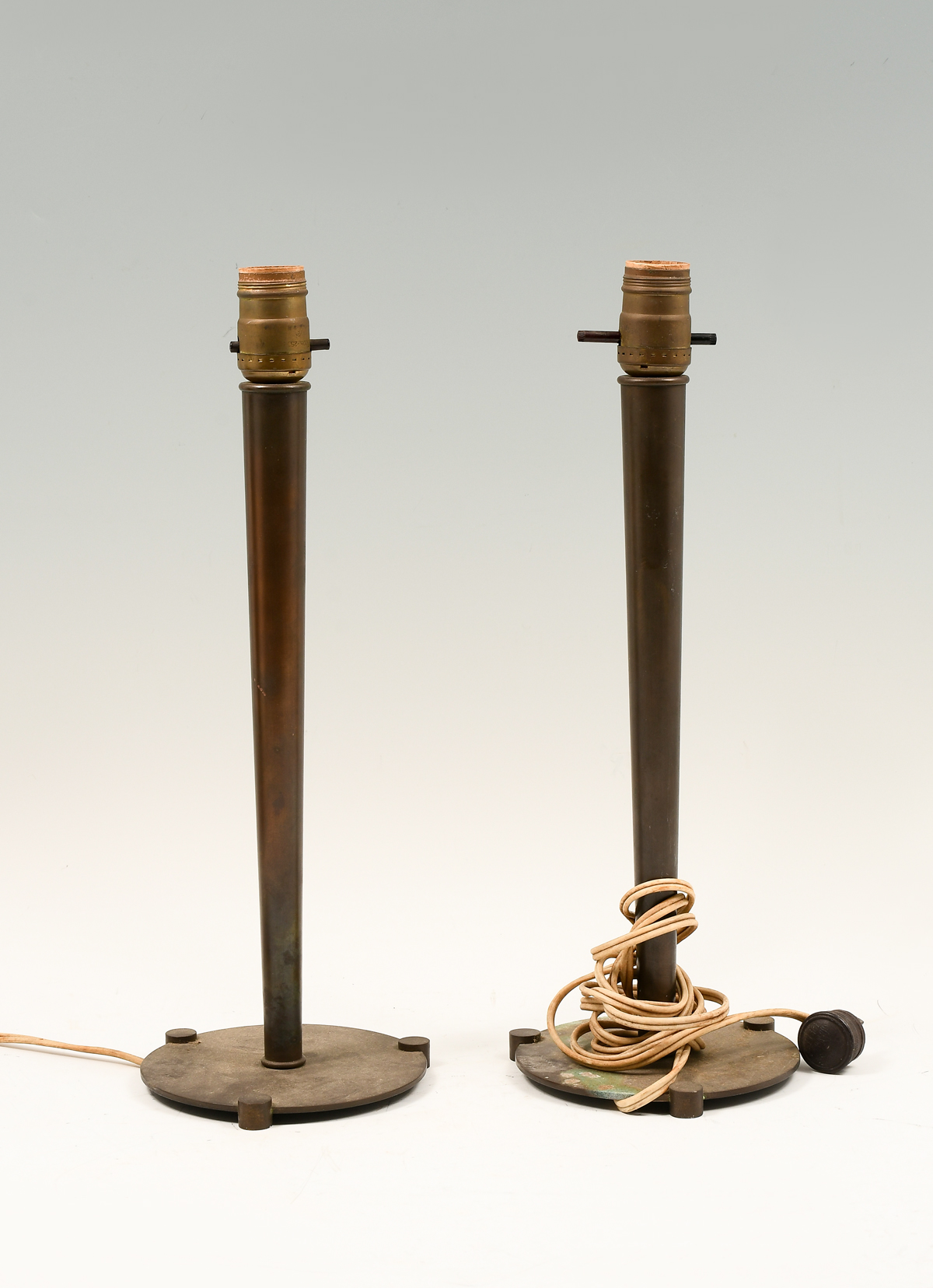 PAIR MODERNE WALTER VON NESSEN TABLE LAMPS Pair of Walter