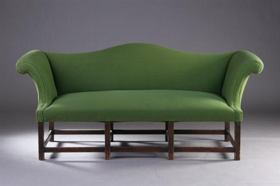 AMERICAN FEDERAL STYLE CAMEL BACK SOFA 19th century Serpentine padded