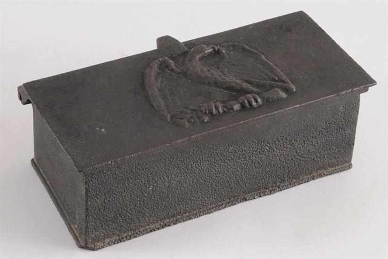 AMERICAN CAST IRON BOX The hinged lid molded with American