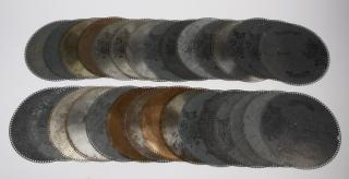 28 Assorted 15 5 music discs Group of 28 15