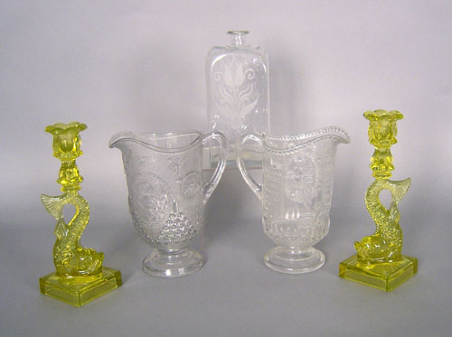 Group of glass to include two Admiral Dewey pitchers pair