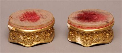 PAIR OF ROCOCO STYLE GILTWOOD STANDS Each with velvet covered