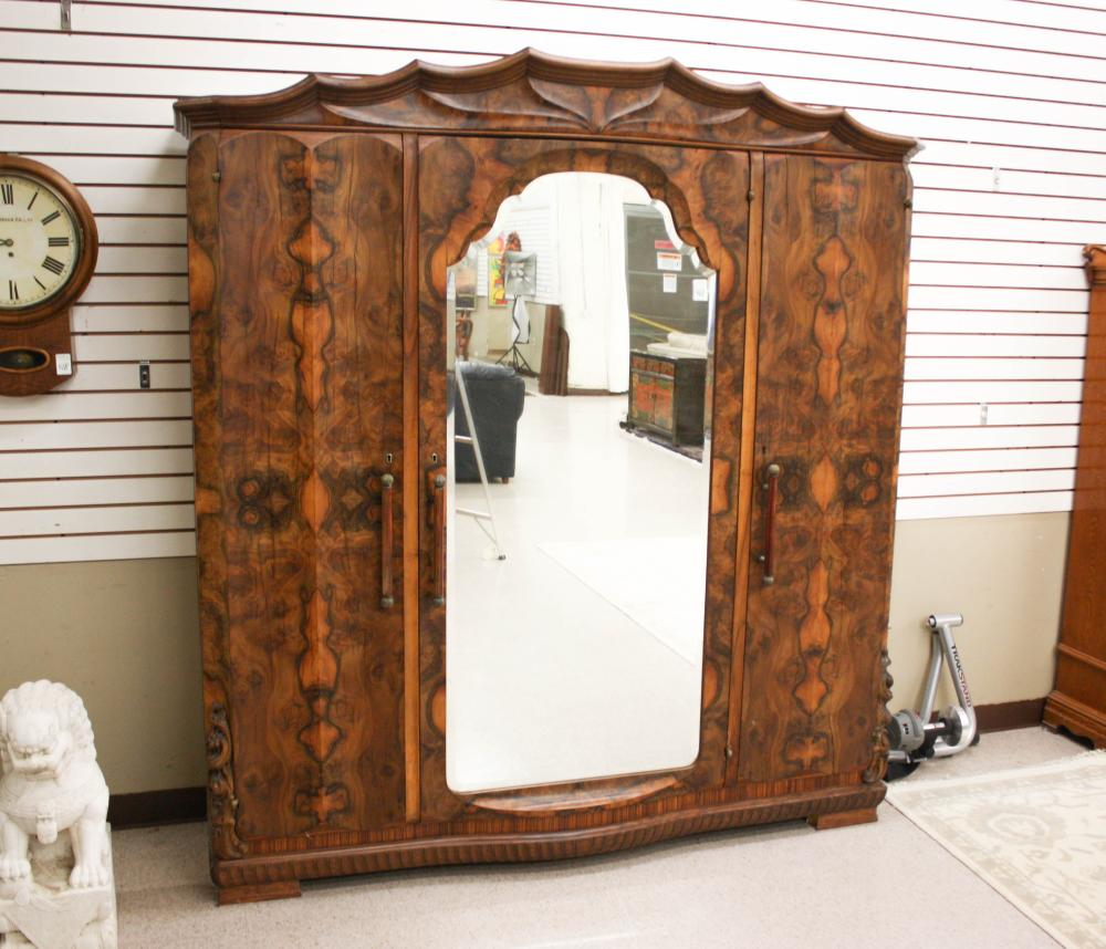 LARGE THREE DOOR BURL WALNUT WARDROBE Continental late 19th early