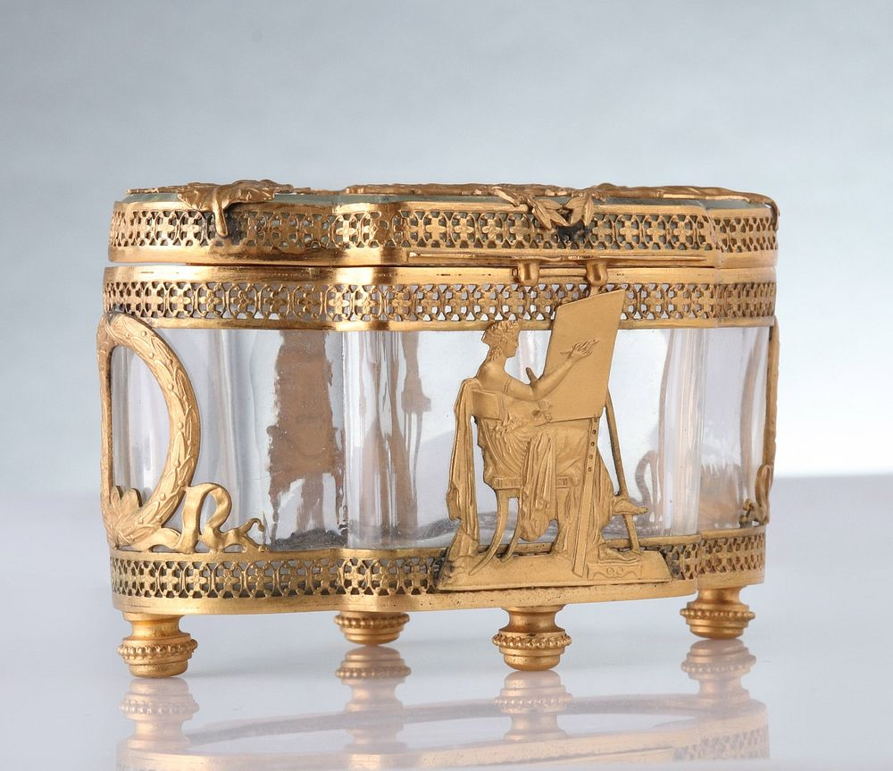 A FRENCH EMPIRE POLISHED CRYSTAL AND ORMOLU BOX Of quatrefoil