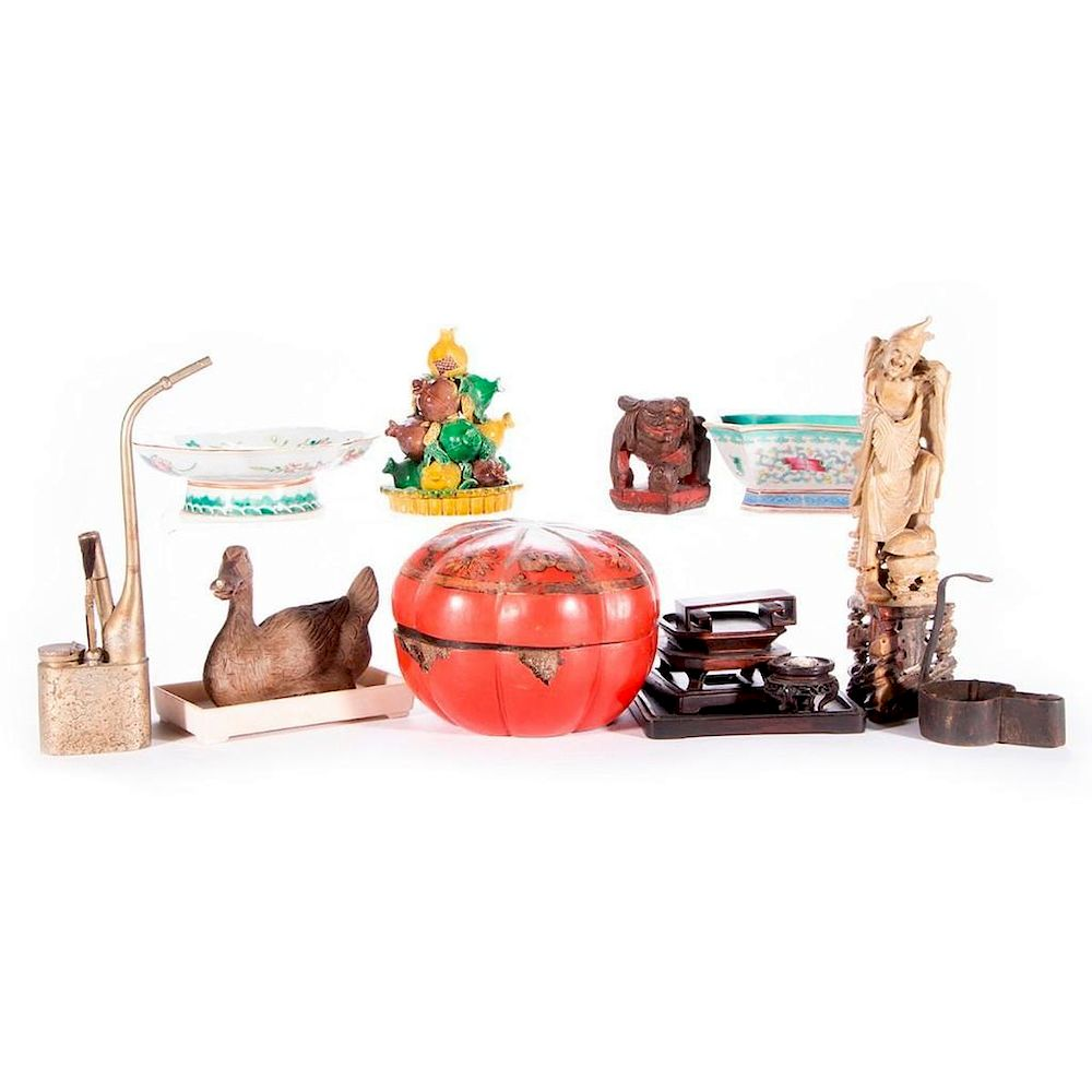 Fifteen pieces of Chinese decorative figures Four Chinese figures a