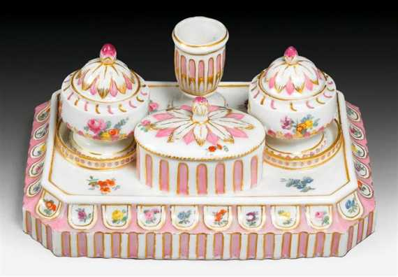 INKSTAND Copenhagen circa 1780 Underglaze blue wave mark 15 5x23cm