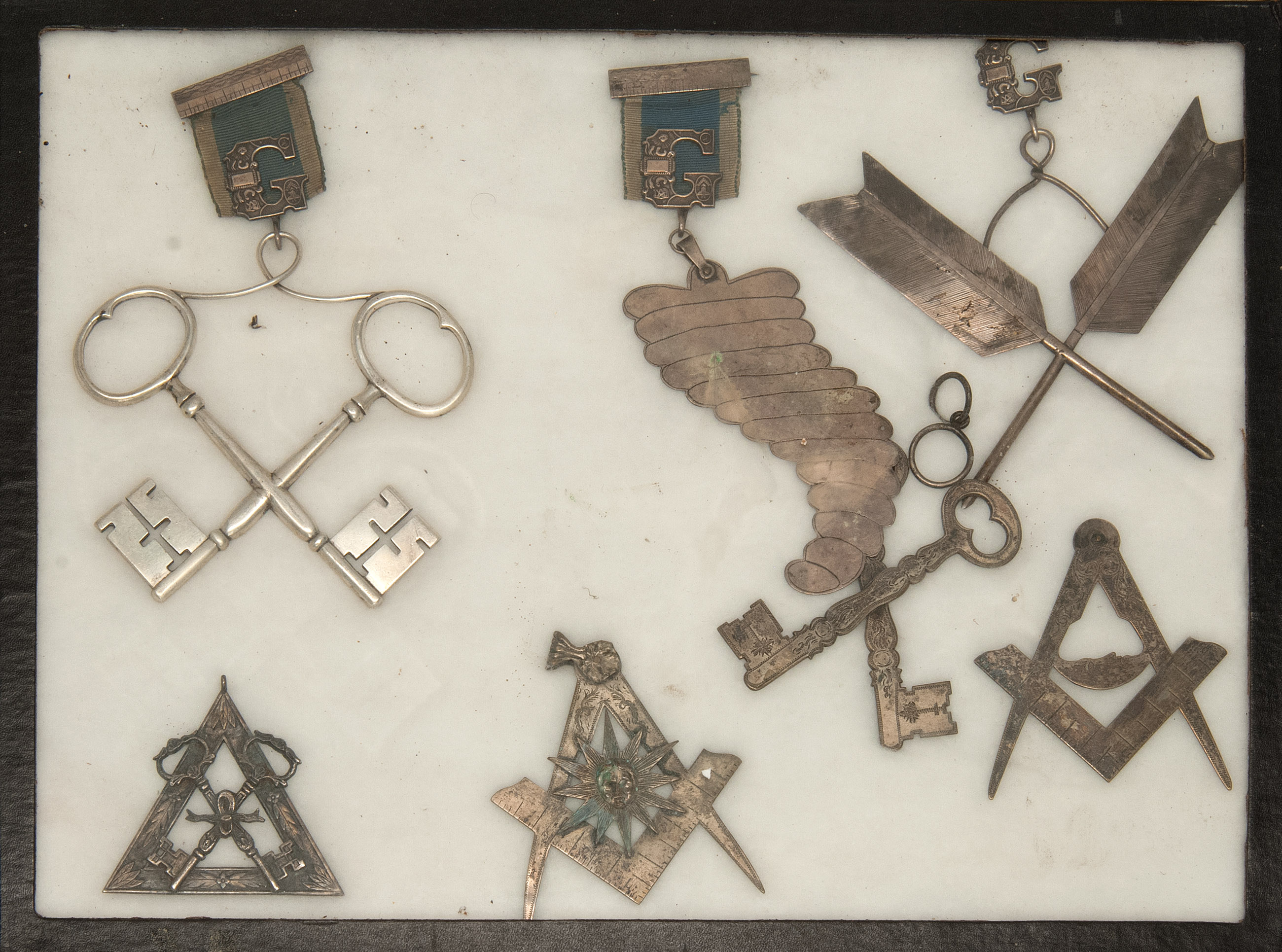 CASED SET OF SEVEN EARLY MASONIC JEWELS Includes two in