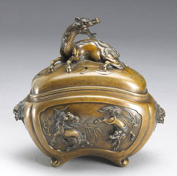 A patinated bronze censer Meiji Period Of rectangular section with
