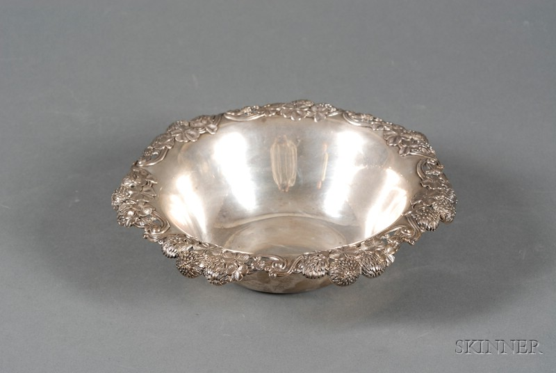 Tiffany Co Sterling Clover Bowl 1902 07 slightly downswept rim