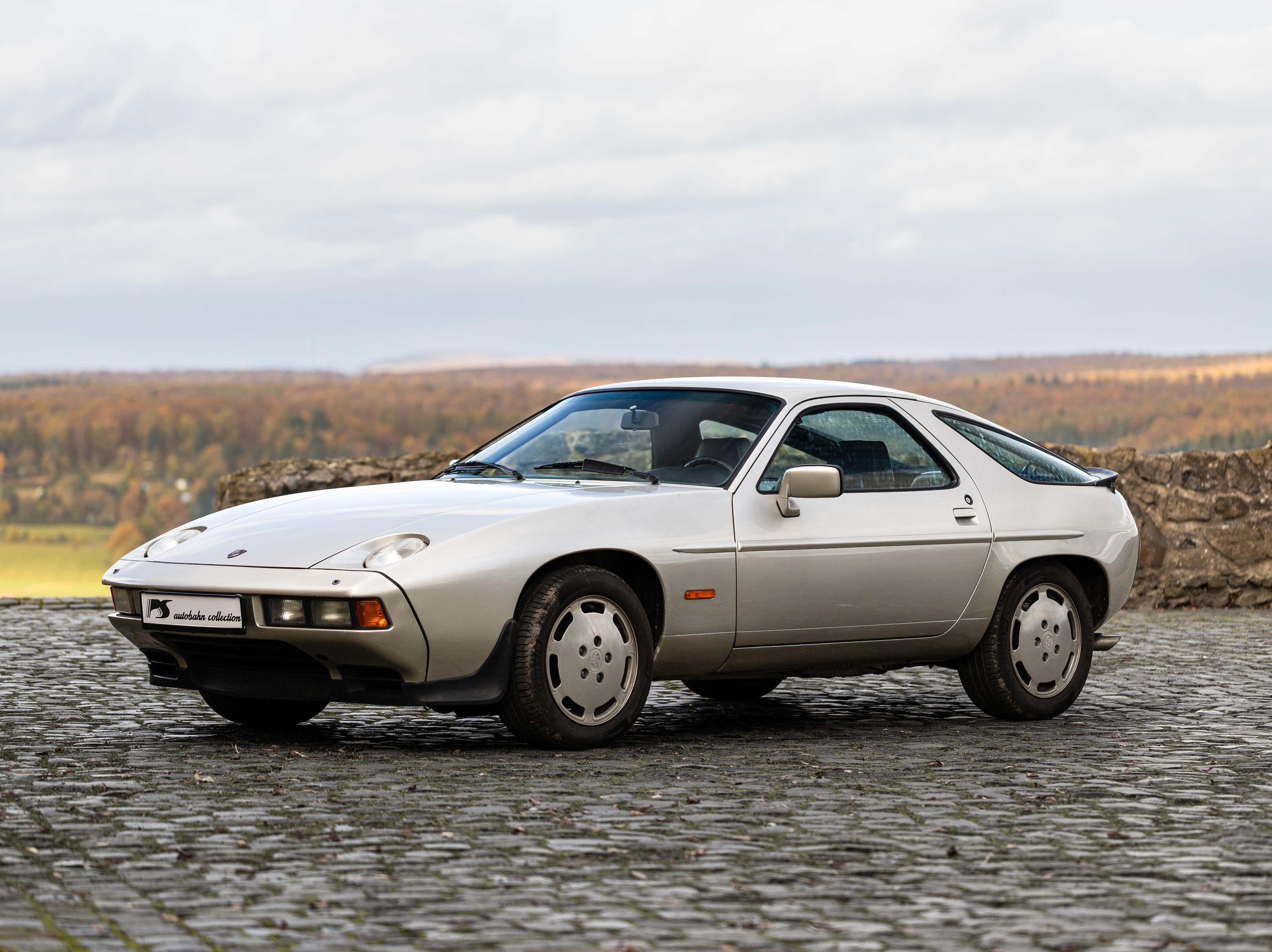 1982 PORSCHE 928 S CHASSIS NO WP0ZZZ92ZCS841025 4 000 kilometres