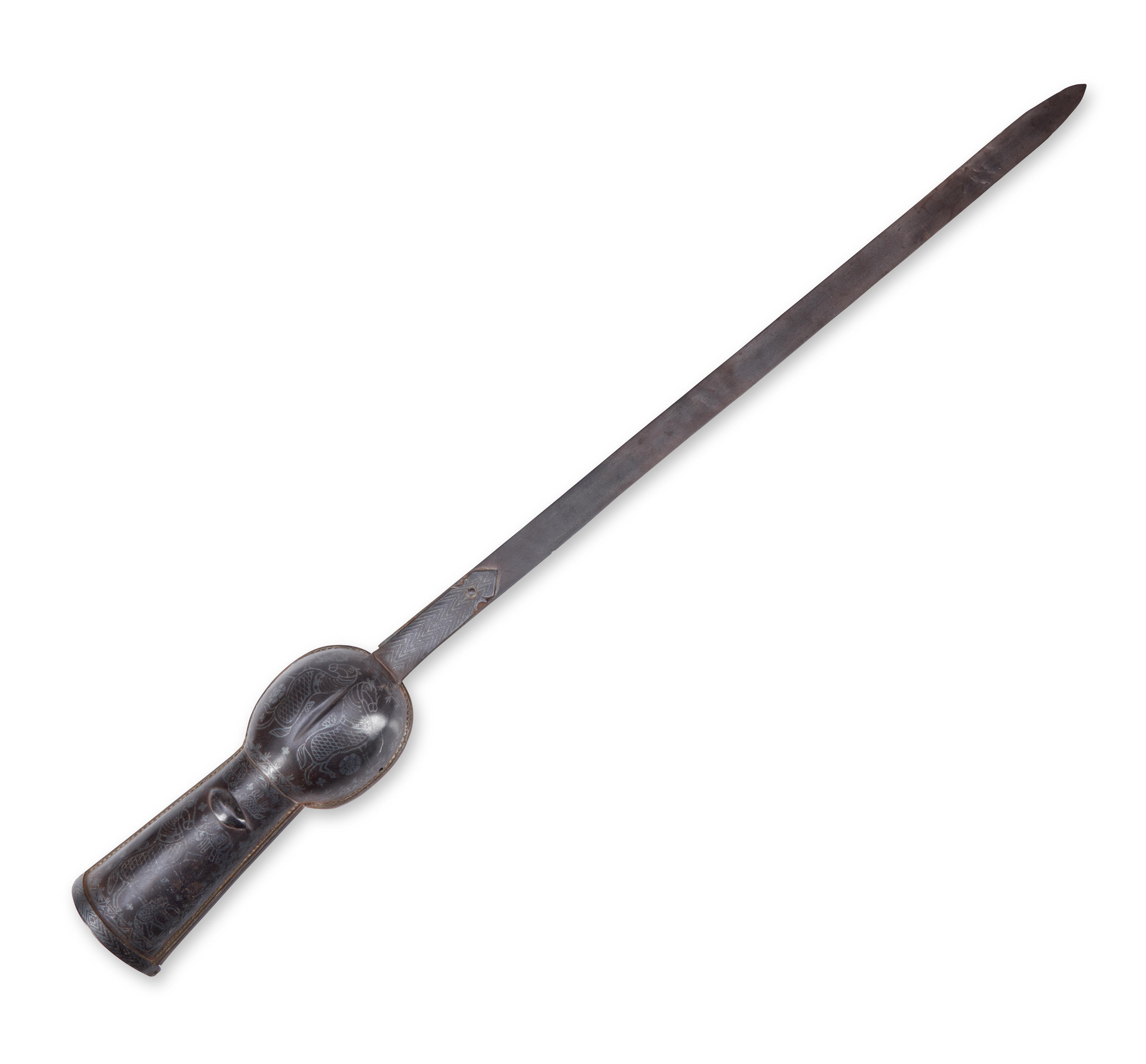 INDIAN PATA SWORD 19TH CENTURY The sheet iron gauntlet with