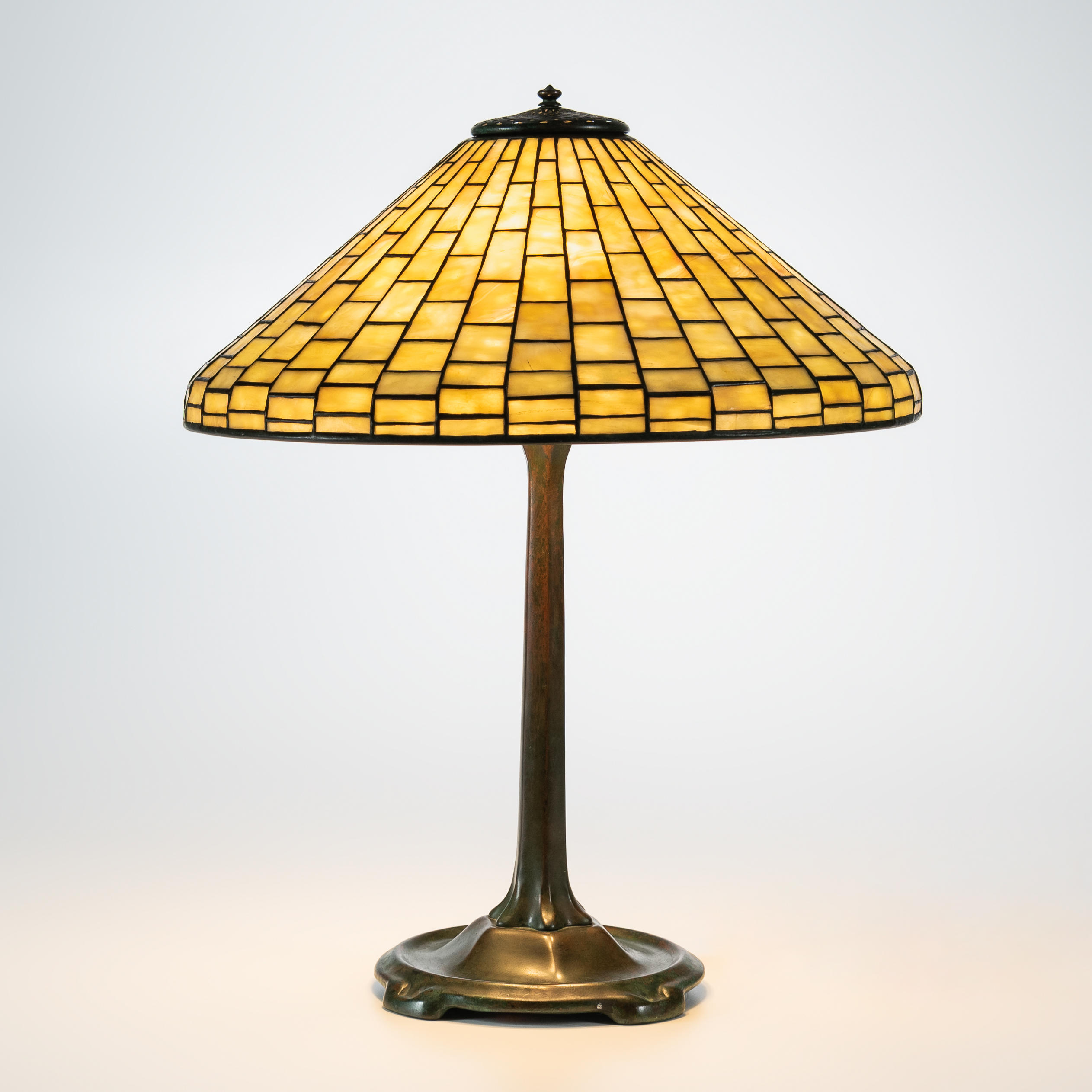 TIFFANY STUDIOS PLAIN SQUARES TABLE LAMP NEW YORK NEW YORK