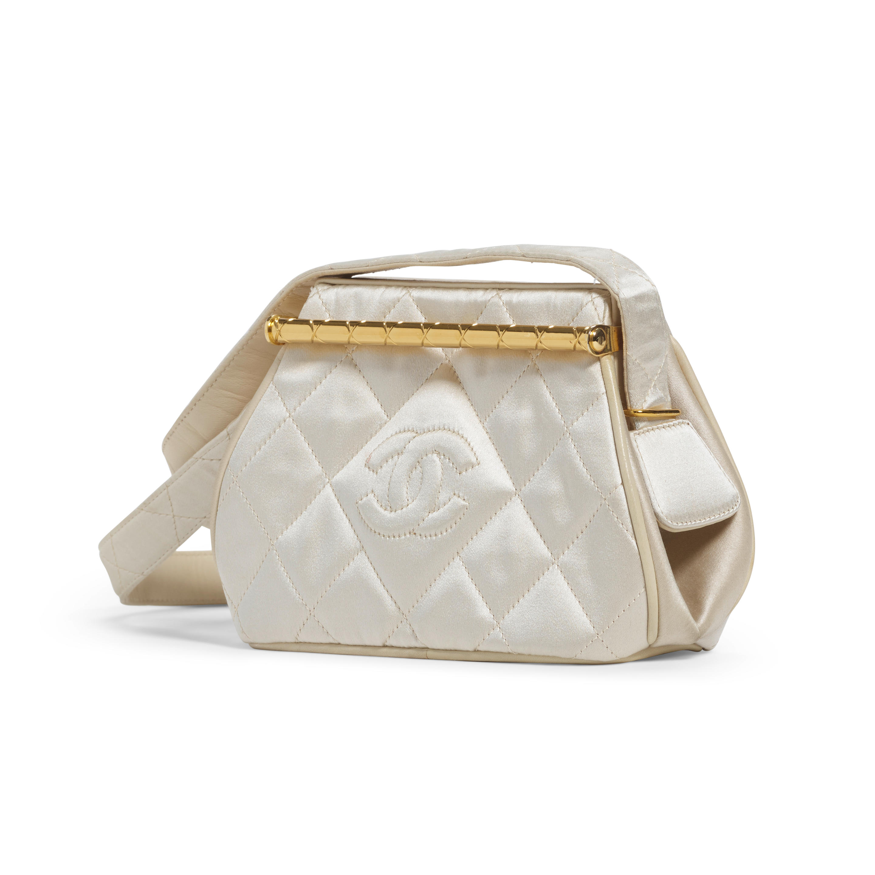 CHANEL WHITE SATIN INTERLOCKING CC FRAME BAG 1989 1991 Quilted