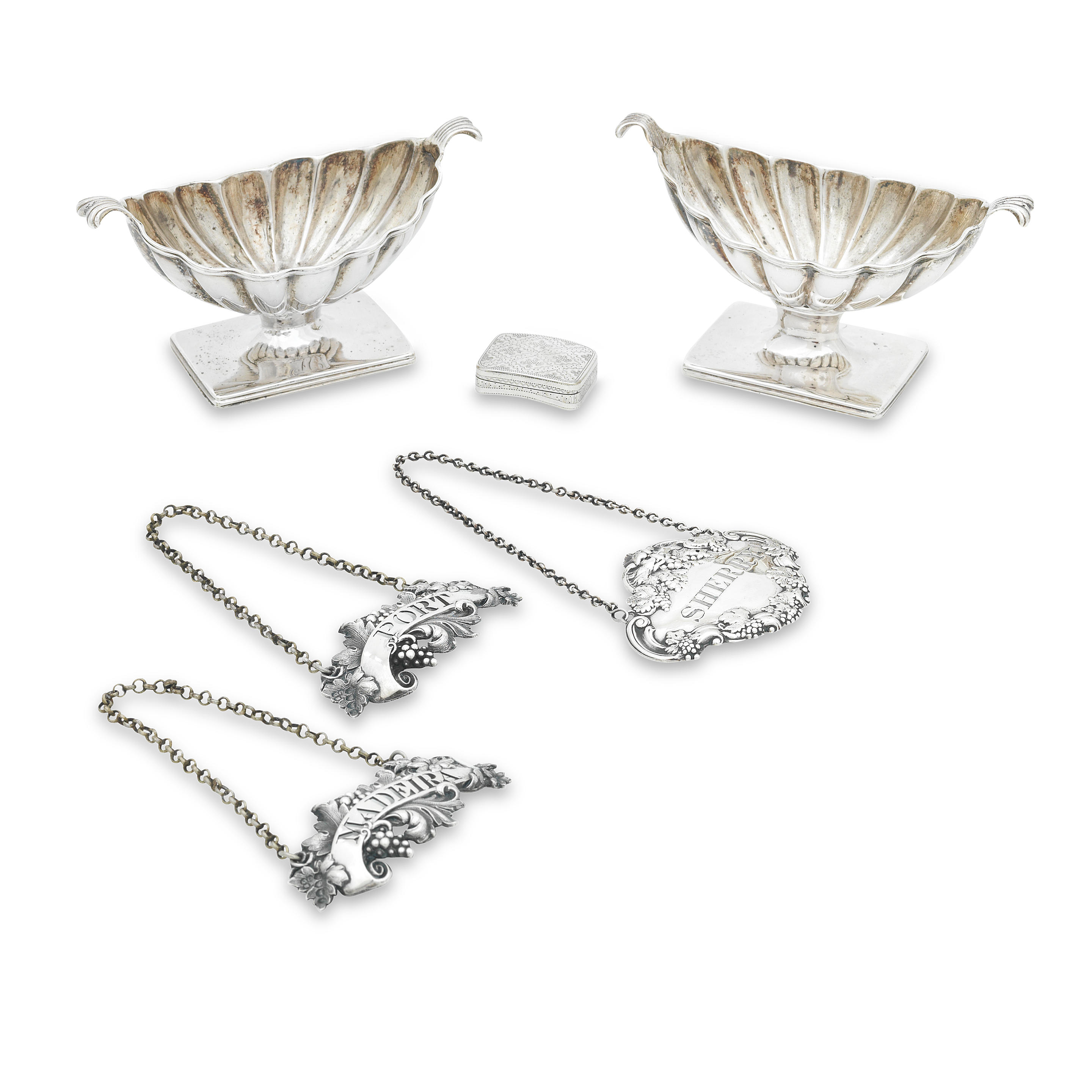 A COLLECTION OF SMALL SILVER ITEMS Various dates and makers
