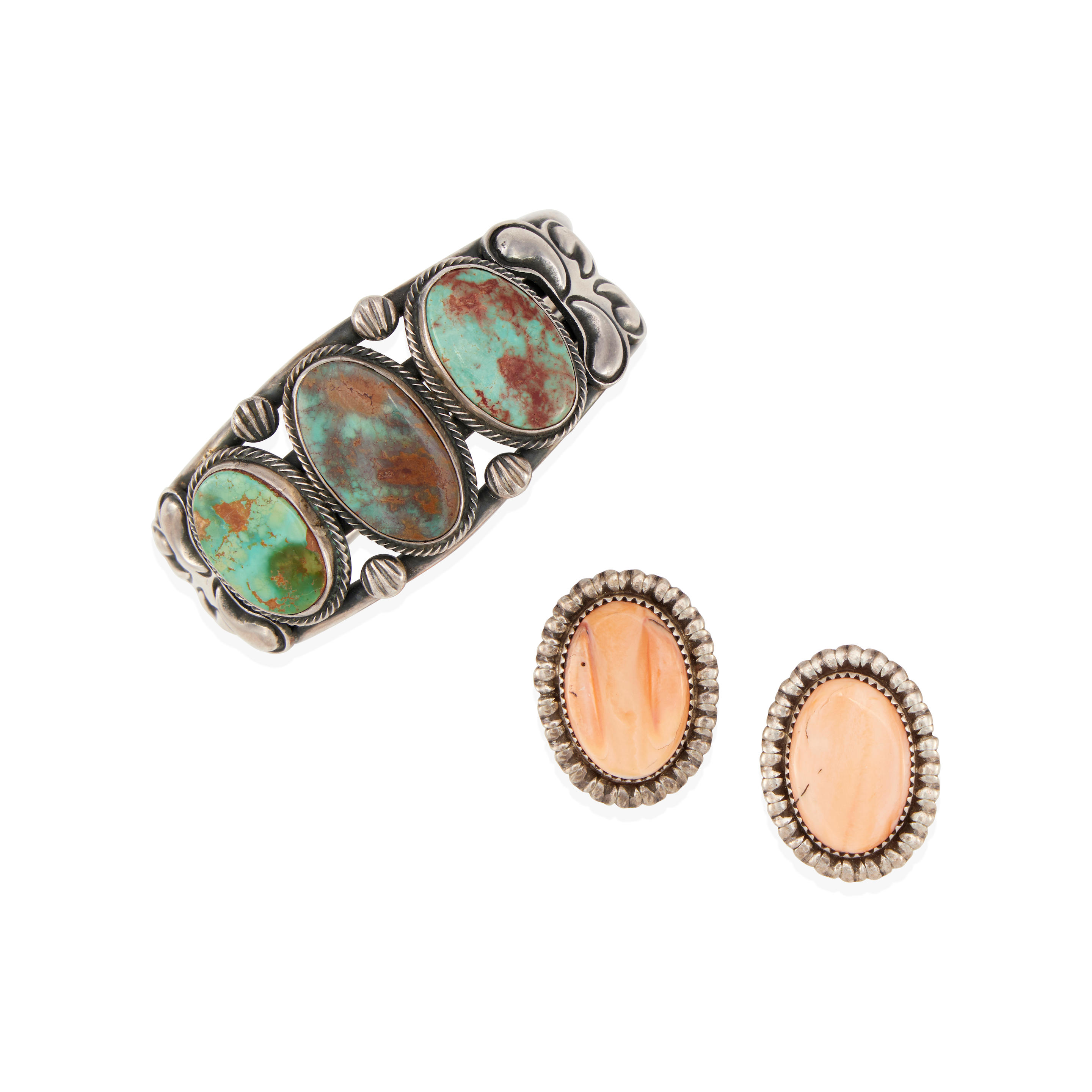 A GROUP OF SILVER AND HARDSTONE JEWELRY Silver 3 oval