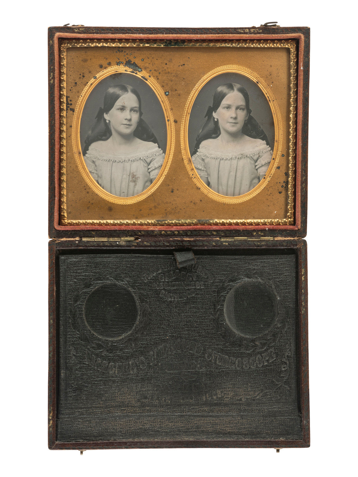 EARLY PHOTOGRAPHY A pair of stereodaguerreotypes in Mascher cases including