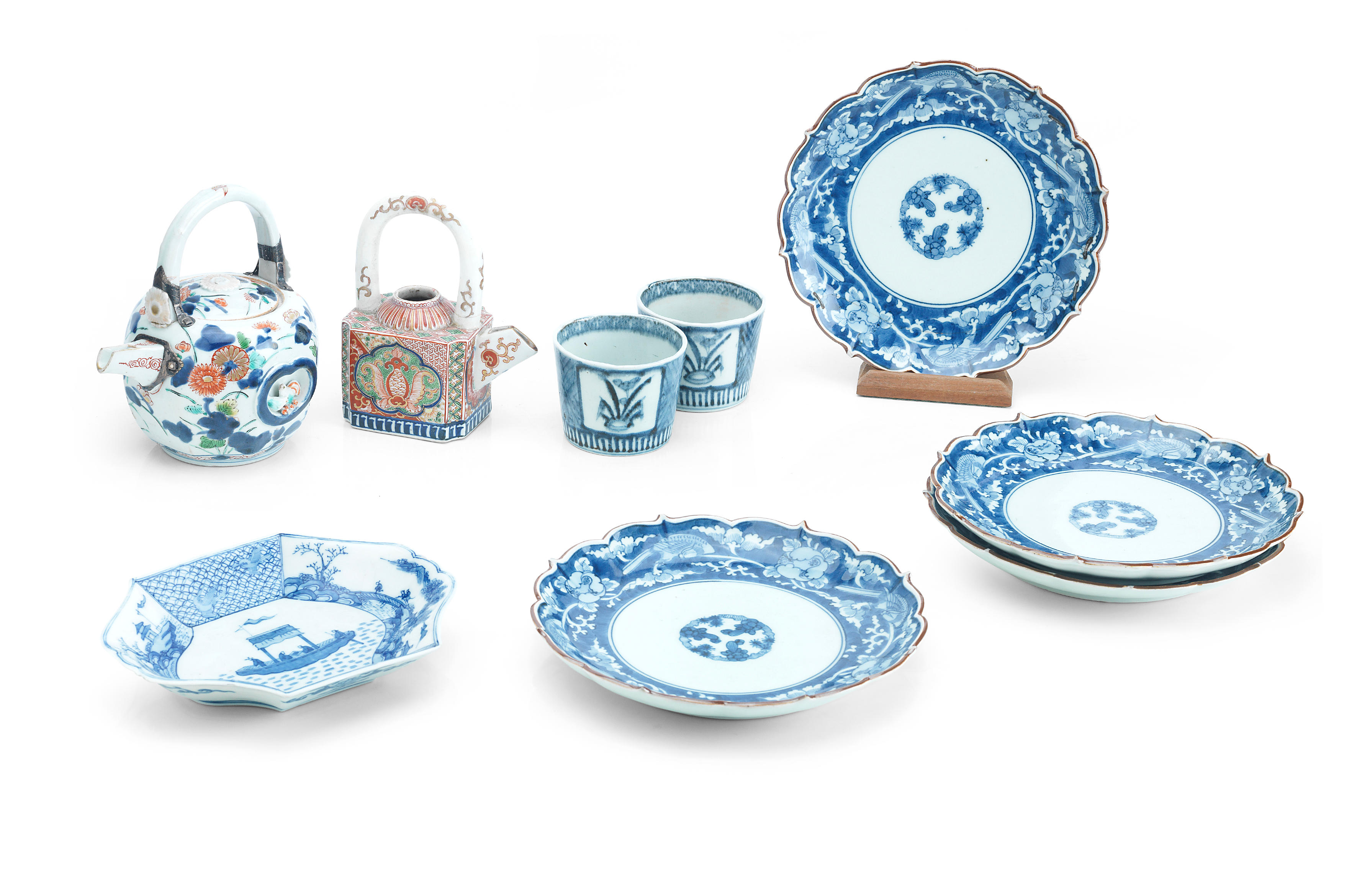 A COLLECTION OF JAPANESE PORCELAINS 17th 19th Century Including an